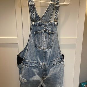 Old navy maternity short overalls